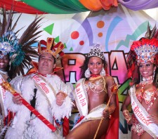 Concurso reúne mais de 500 pessoas e define Corte do Carnaval 2014