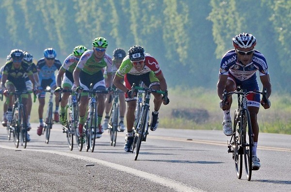 Ciclismo de Suzano bate equipes internacionais e encerra Tour do Brasil em nono lugar