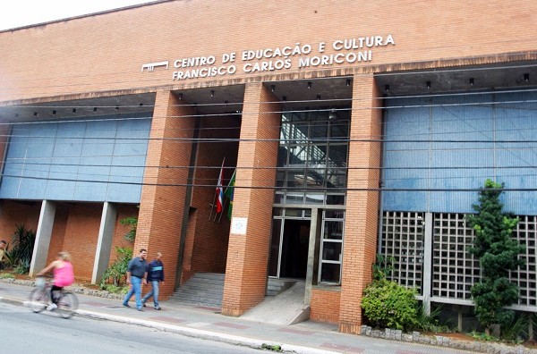 Centro Cultural recebe exposição “Adoro Papel”