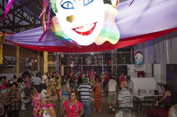 Bailes de Carnaval do Fundo Social reúnem 800 pessoas