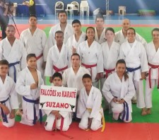 Paulista de Karatê: Suzano domina pódio em classificatória e garante 21 vagas na final