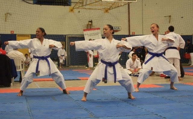 Karatecas de Suzano brigam por vaga no Campeonato Paulista