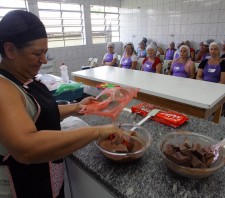 Vagas para Oficina de Ovos de Páscoa acabam em apenas uma hora