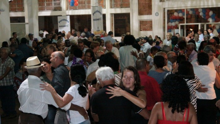 Baile da Cidade recebe mais de 700 pessoas