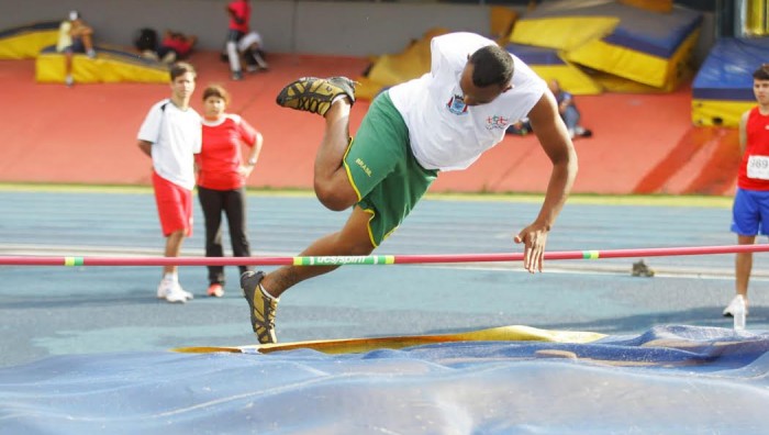 Paratletas suzanenses encaram provas de atletismo e natação neste final de semana