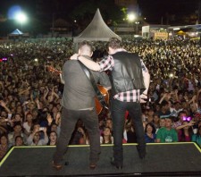 Aniversário: 45 mil acompanham shows no Largo da Feira