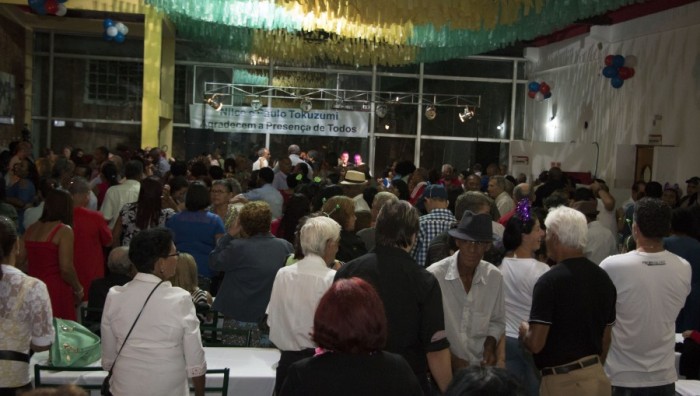 Baile do Dia da Mães acontece neste sábado