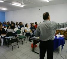 Prefeitura capacita educadores para o projeto Boa Energia