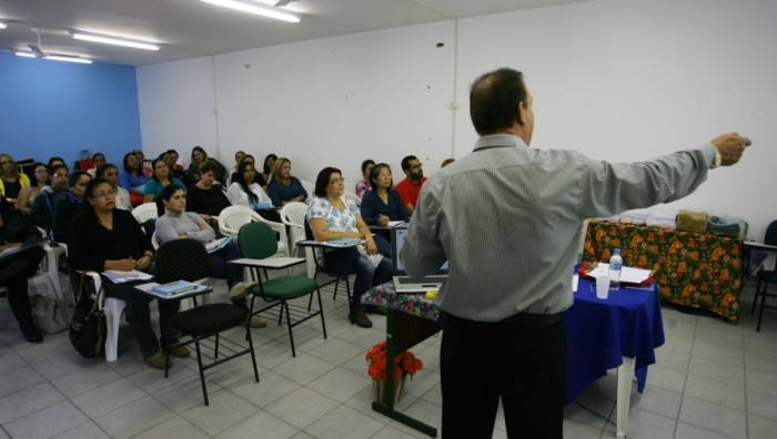 Prefeitura capacita educadores para o projeto Boa Energia