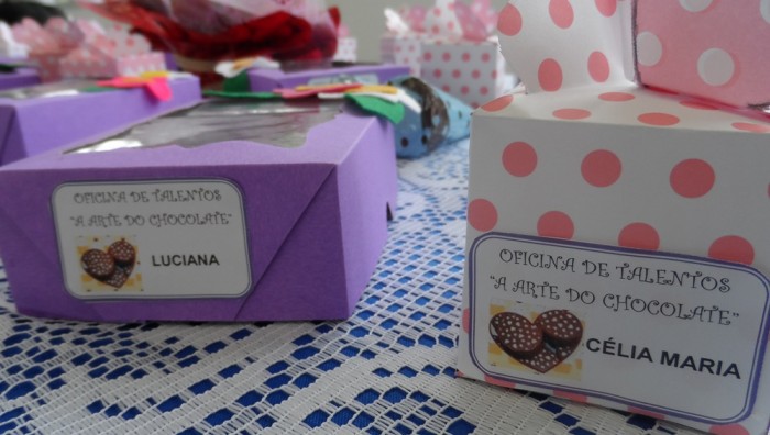 Saspe e Produquímica formam 20 alunas em oficina de chocolate