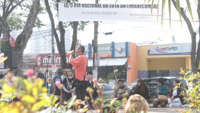 Sarau pela Luta Antimanicomial reúne 200 pessoas