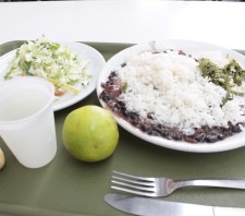 Restaurante Popular fornece 77.915 refeições no 1º quadrimestre
