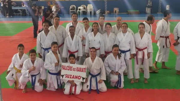 Em busca do ouro, karatecas de Suzano disputam primeira etapa do Brasileiro