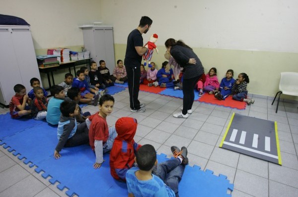 Alunos participam de atividades sobre educação no trânsito