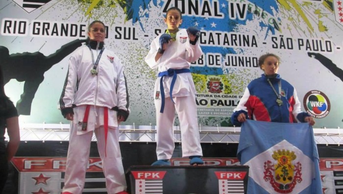 Suzanenses conquistam 7 medalhas e garantem vaga na final do Brasileiro de Karatê