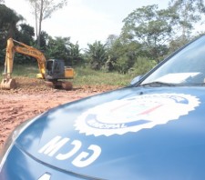 GCM impede crime ambiental na Estrada dos Pereira