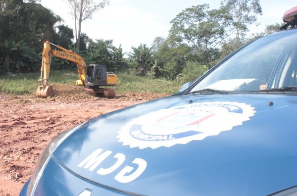 GCM impede crime ambiental na Estrada dos Pereira