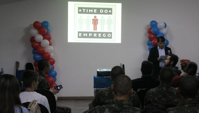 Time do Emprego forma 100 pessoas no primeiro semestre