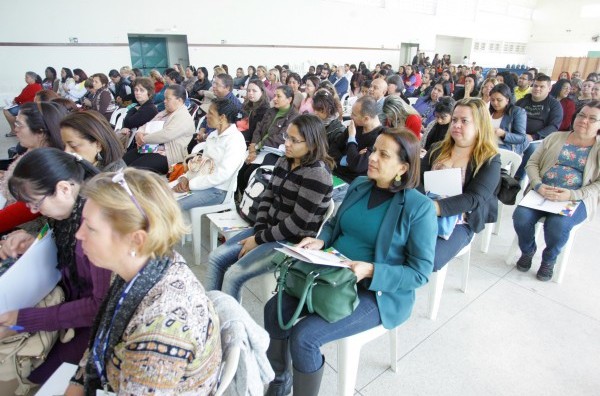 Encontro de Conselhos do Polo 15 reúne mais de 150 educadores em Suzano