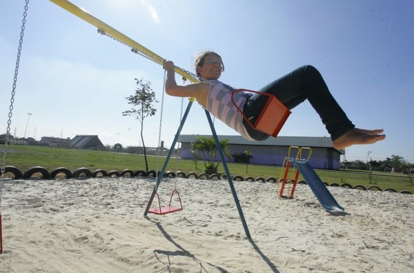 Parque Max Feffer ganha novo playground