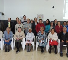 Ação comunitária discute defesa dos direitos da mulher