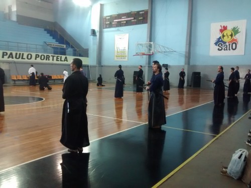 Atletas da base participam de campeonatos neste final de semana