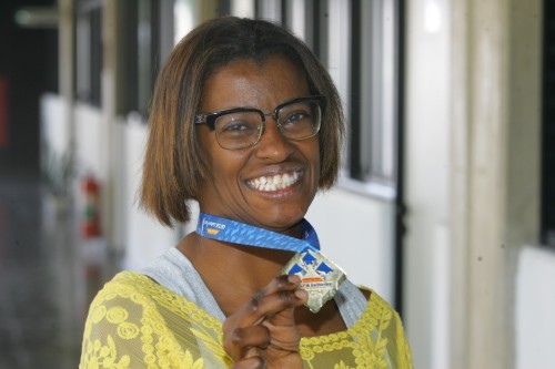Atleta com deficiência cerebral bate o recorde brasileiro em arremesso de peso