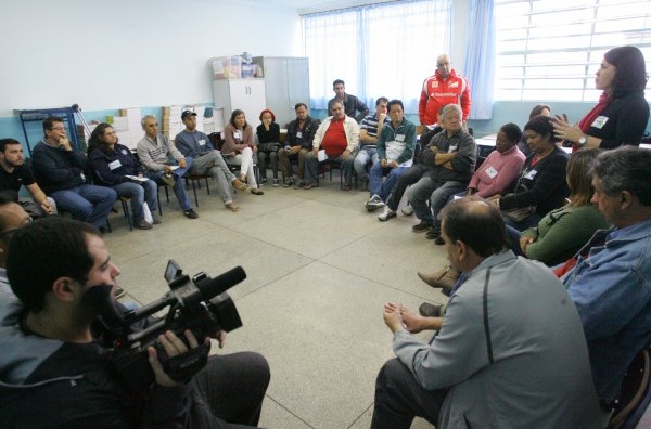 Região da Vila Helena recebe terceiro encontro do Plano Diretor
