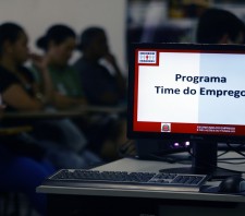 Time do emprego: participantes da Frente de Trabalho passam por qualificação