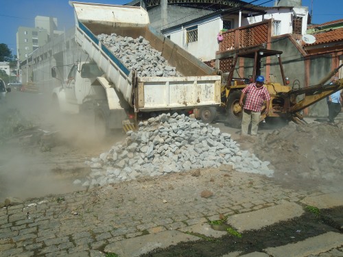 Prefeitura finaliza reparos no sistema de drenagem da Vila Figueira