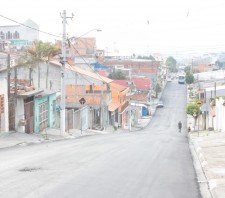 Prefeitura finaliza recapeamento da Rua Teruo Nishikawa
