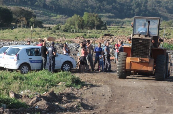 Prefeitura impede invasões na Vila Maluf