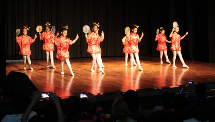 Recreio Cultural lota Teatro Armando de Ré