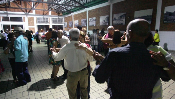 Baile do Fundo Social homenageia participantes do Concurso Miss e Mister