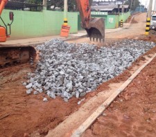 Prefeitura prepara ruas para receberem pavimentação no Jardim Janina