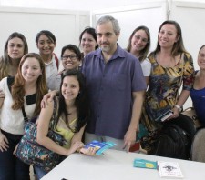 José Roberto Torero divide experiências com suzanenses