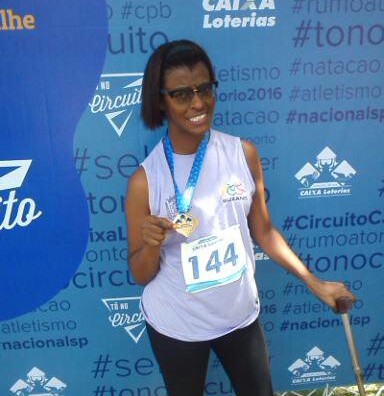 Paratletas de Suzano garantem medalha de ouro no Circuito Loterias Caixa de Atletismo