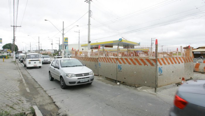 Avenida Major Pinheiro Fróes terá pista liberada nos próximos dias