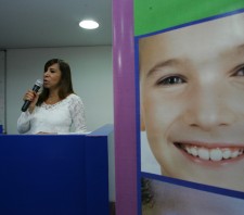Fundo Social inicia entrega de presentes da Campanha Natal Feliz 2014