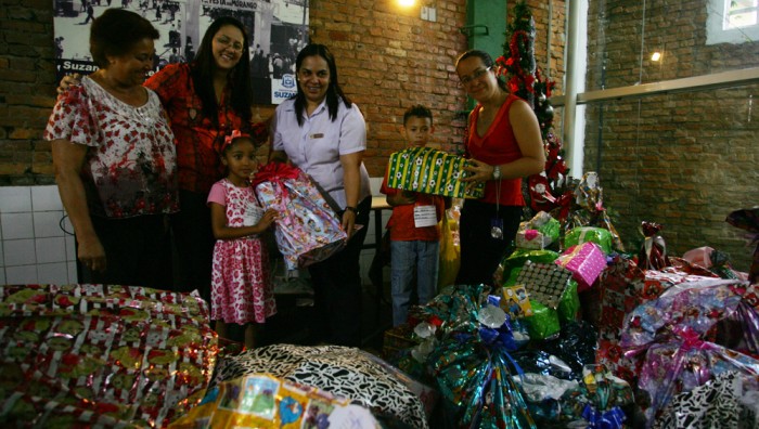 Fundo Social entrega brinquedos para 110 crianças