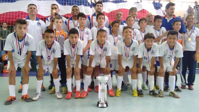 Suzano fatura nove prêmios na modalidade de futsal