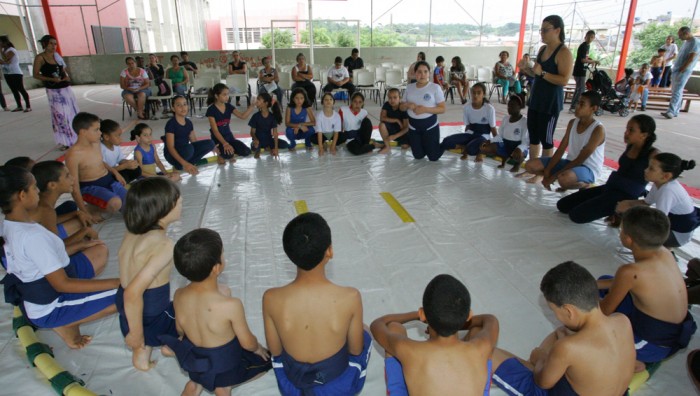 Estudantes participam do 2º Festival Interescolar de Sumô