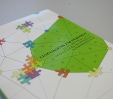 Professoras da rede municipal relatam práticas pedagógicas em livro “Linguagens em Diálogo”