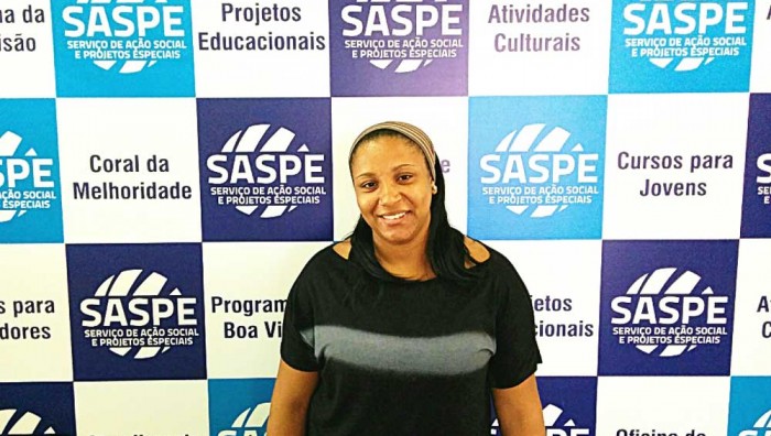 Com apenas três meses de curso no Saspe, suzanense consegue emprego como cuidadora de idosos