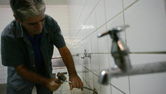 Escolas municipais economizam 9 milhões de litros d’água e poupam R$ 227 mil