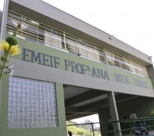 Prefeitura entrega reforma de mais duas escolas