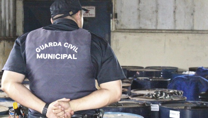 GCM desarticula ação de galpão responsável por descarte irregular de resíduos