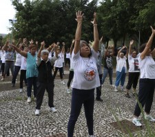 Evento de combate à tuberculose marca início do outono em Suzano
