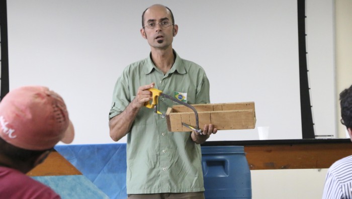 Meio Ambiente promove oficina para construção de mini cisterna