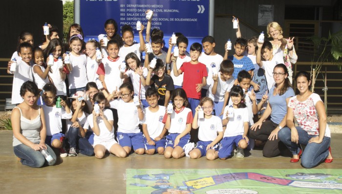 Crianças participam de atividades do Dia Mundial da Água